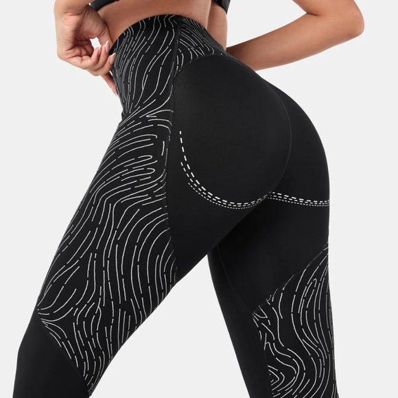 Fanka Speed Light 2.0 Leggings in Black Size Medium - Picture 5 of 15